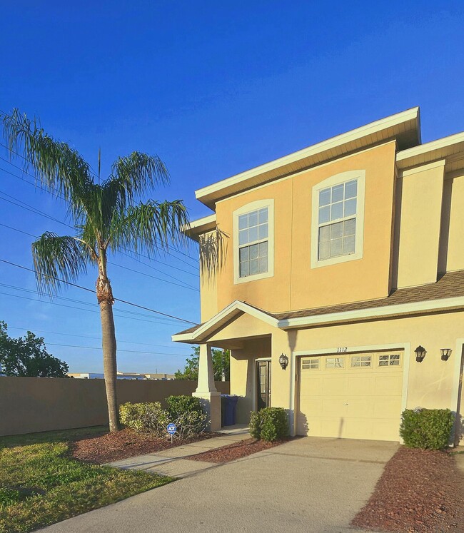 Building Photo - 1112 Andrew Aviles Cir