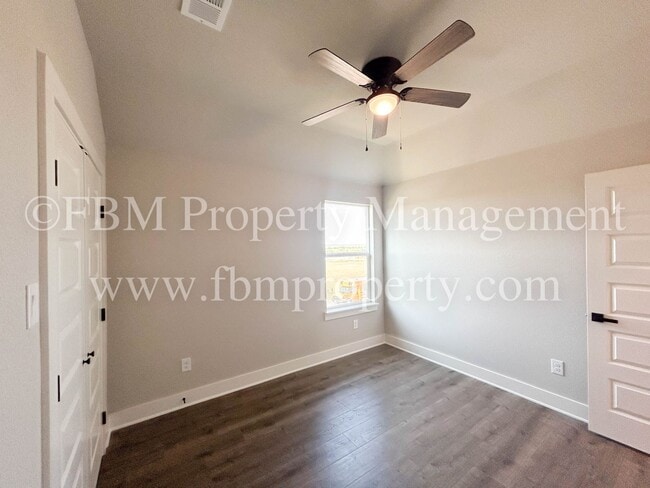 Building Photo - 933 Cooksey Ct