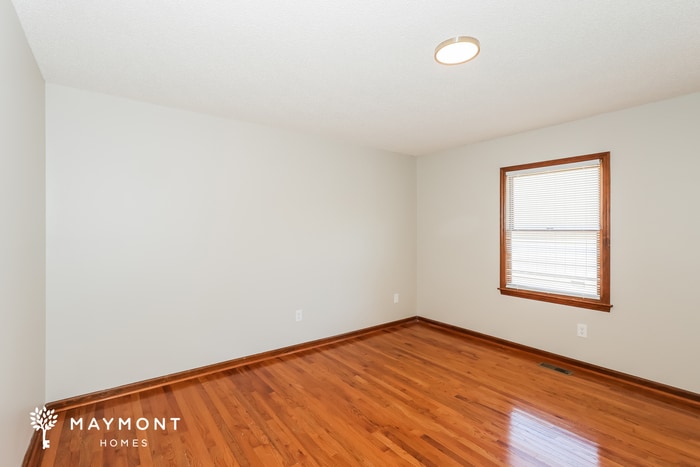 Building Photo - 616 Chimney Hill Cir