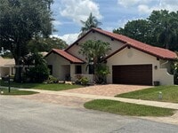 Building Photo - 3160 Peachtree Cir