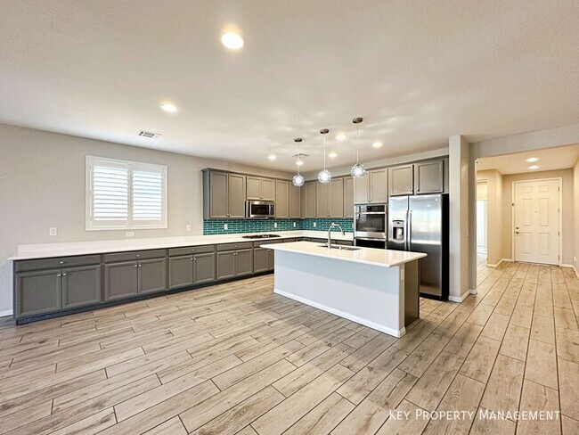 Building Photo - 6033 Torciano St