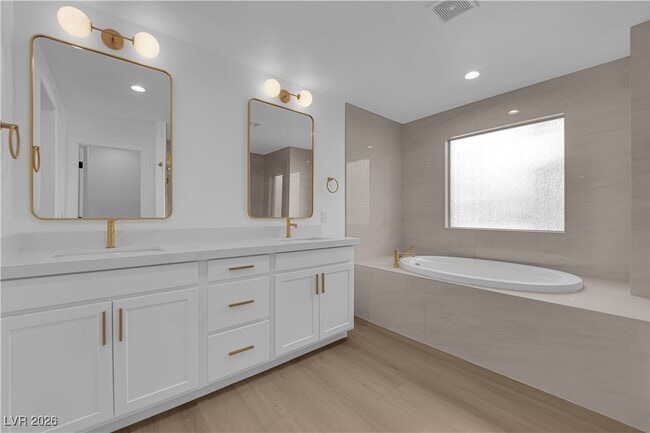 Building Photo - 465 Cabral Peak St