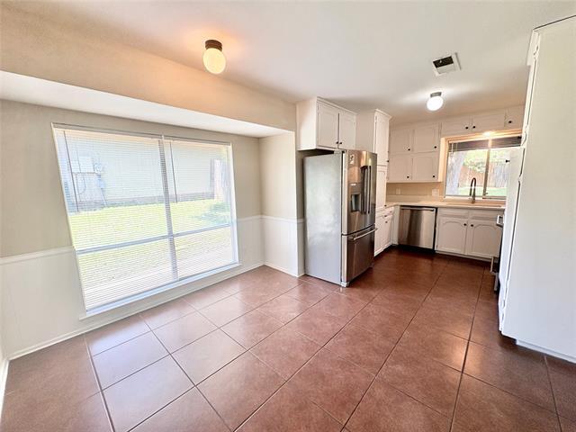 Building Photo - 5403 Marshfield Ct