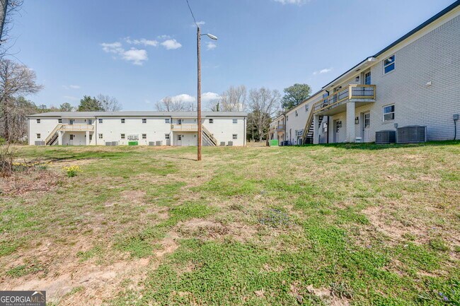 Building Photo - 405 Tallapoosa St