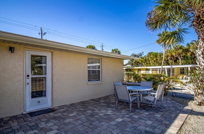 Building Photo - 2405 N Beach Rd