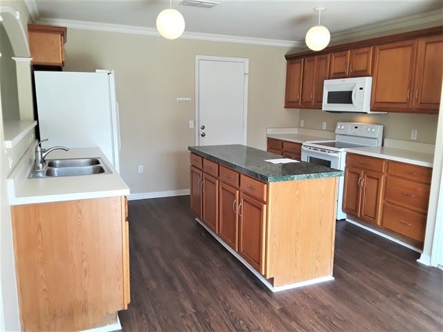 Building Photo - 30126 Rattana Ct