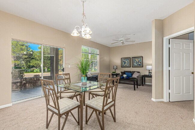 Building Photo - Exquisite 2-bedroom, 2-bathroom condo inParker