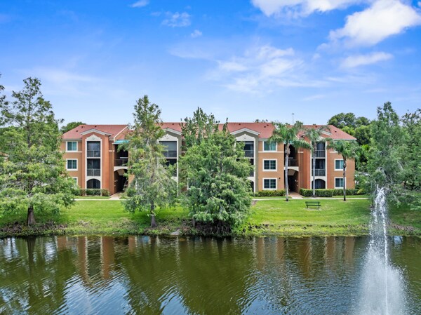 Building Photo - 1180 Reserve Way
