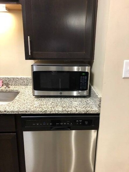 Countertop Microwave - Legends at Azalea