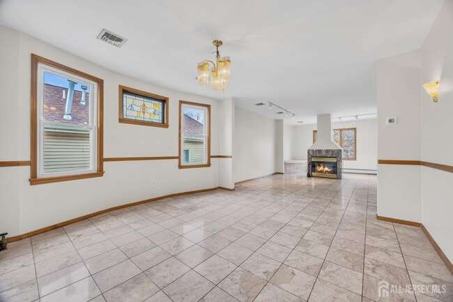 Building Photo - 128 E Colfax Ave