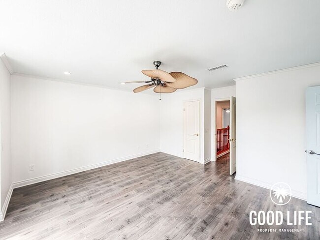Building Photo - 10056 Riverhead Dr