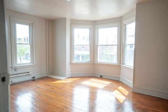 Building Photo - Spacious 4-Bedroom Home Near Kutztown University – Prime Downtown Location