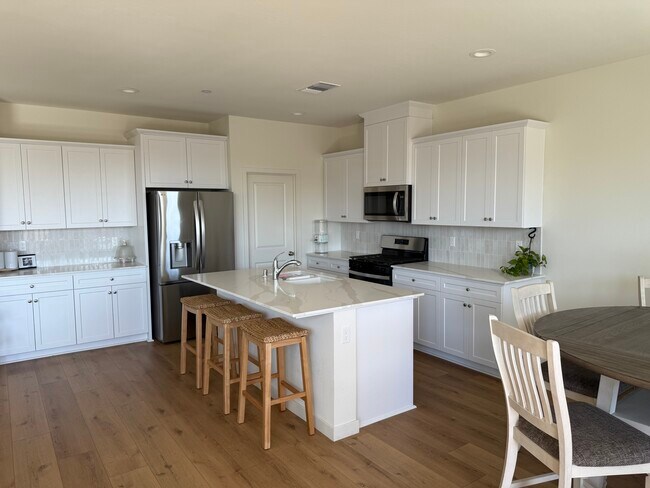 Building Photo - 8307 Basalt St