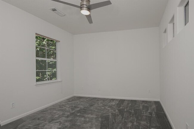 Building Photo - 22 Middle Gate Pl