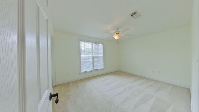 Building Photo - 4064 11th St