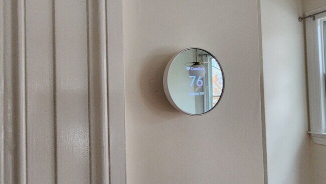 Building Photo - 465-467 Huron Ave