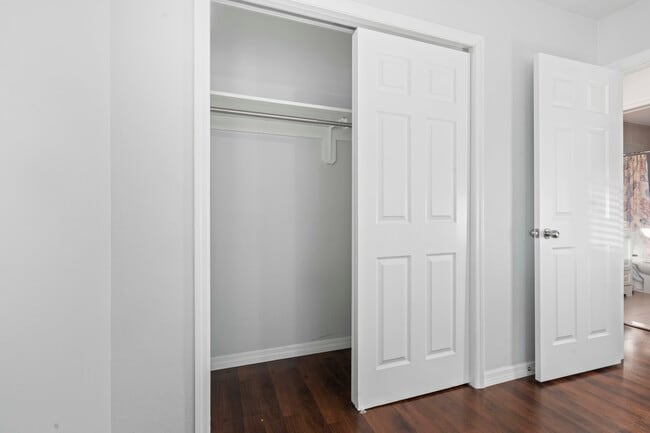 Building Photo - 353 Shirley Ave