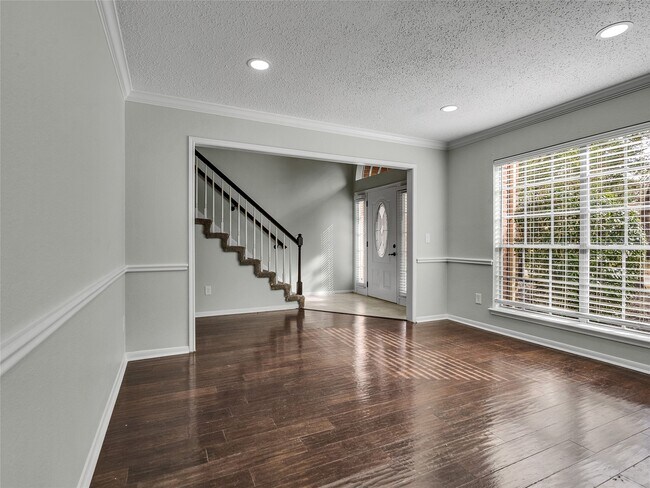 Building Photo - 22 Windledge Pl