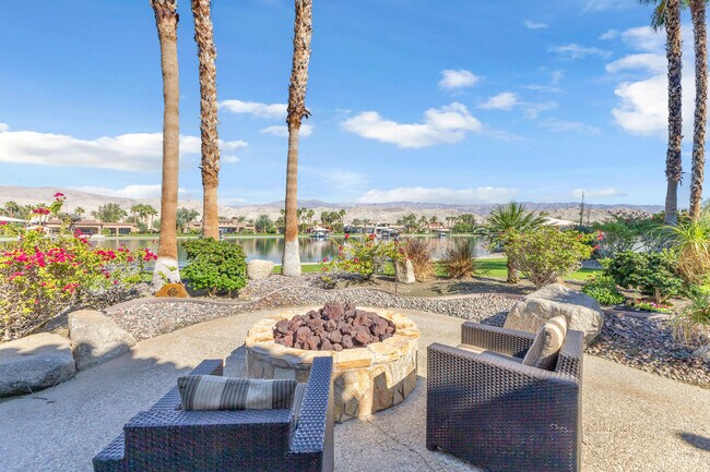 Building Photo - 83054 S Bay Dr