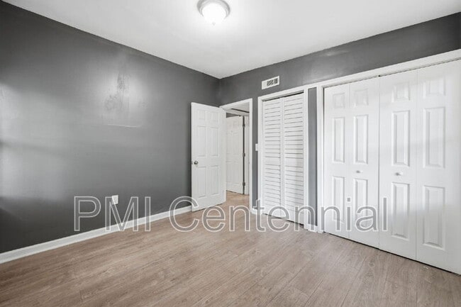 Building Photo - 2800 Grand Ave SW