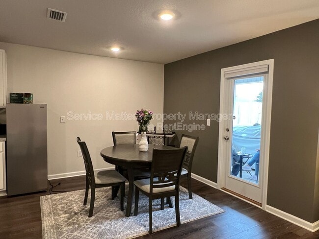 Building Photo - 921 Lovebird Ct