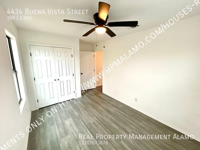 Building Photo - AVAILABLE NOW! Newly Built 2-Story 3 Bedro...