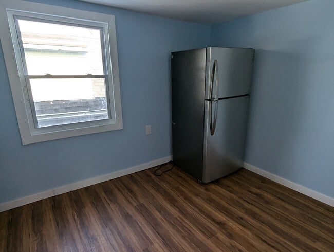 Building Photo - Duplex