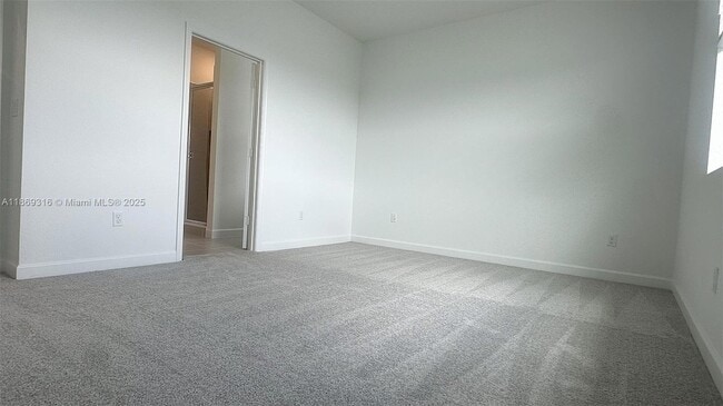 Building Photo - 538 Rivergrass St