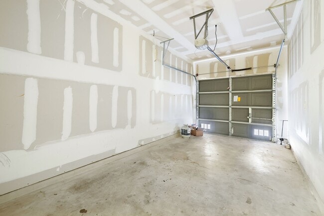 Building Photo - 6223 W Jolie Ct