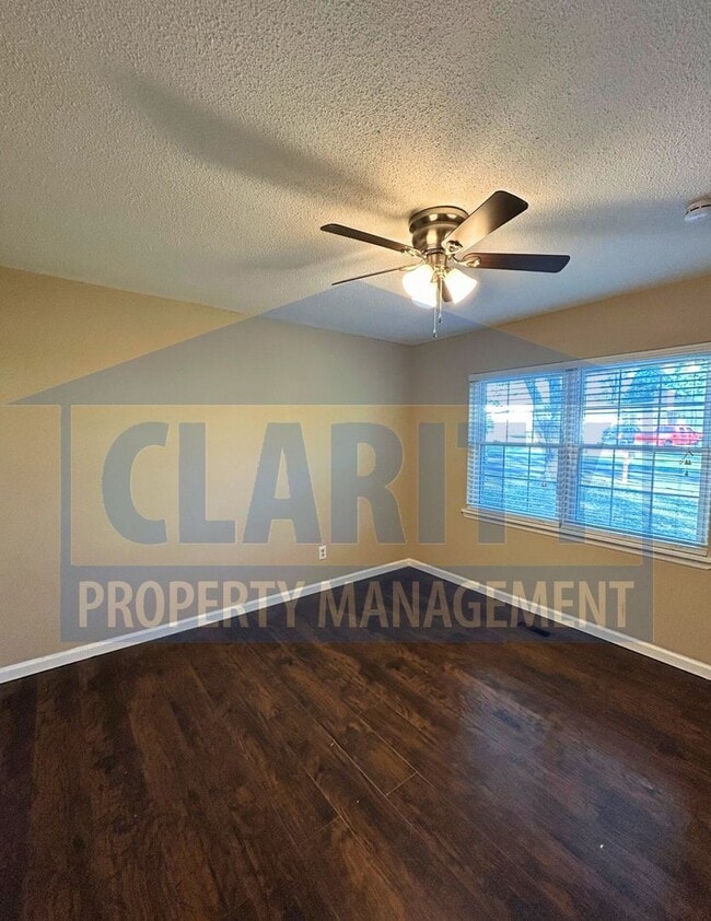 Building Photo - Ranch-style 3-bedroom home!