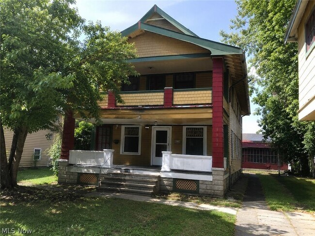 Building Photo - 3155 W 48th St