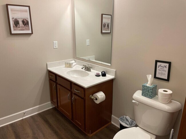 Building Photo - 740 Zumstein Ln