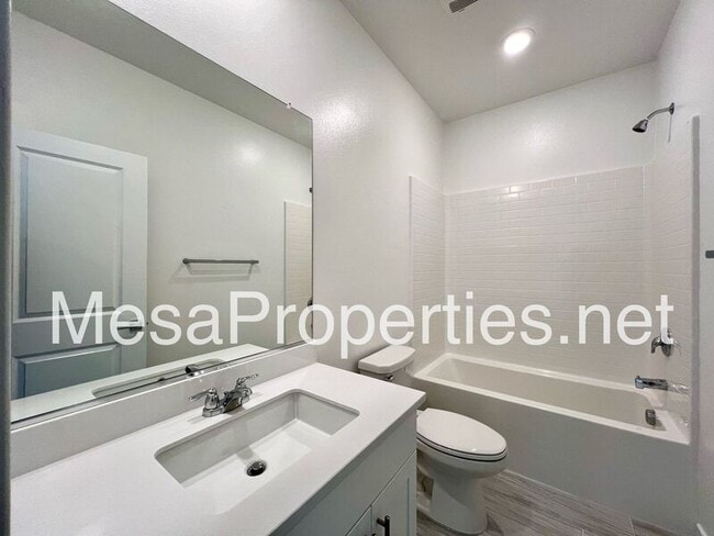 Building Photo - 16680 Yarrow Ln