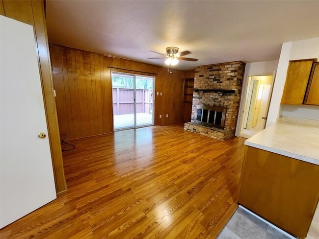 Building Photo - 7409 Brentcove Cir