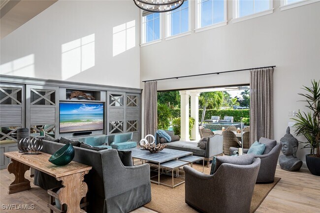 Primary Photo - 3170 Crayton Rd