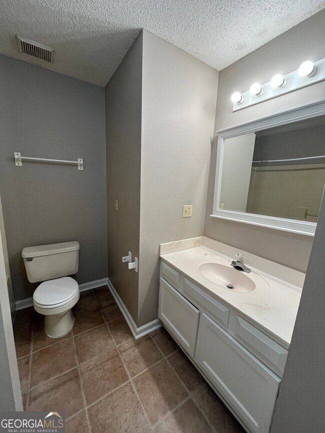 Building Photo - 409 Baltic Ct