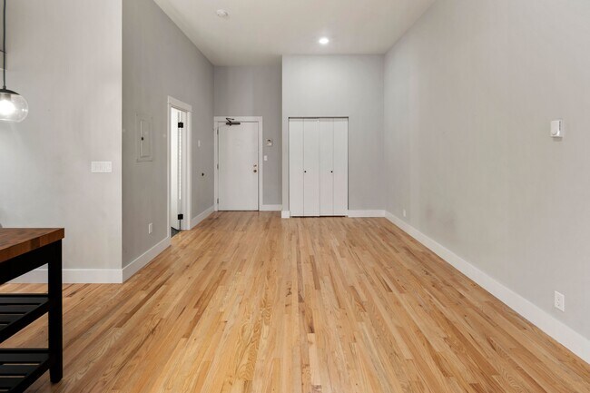 Building Photo - 75 South Main St