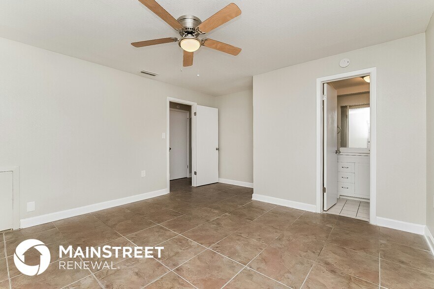Building Photo - 9135 Richwood Ln