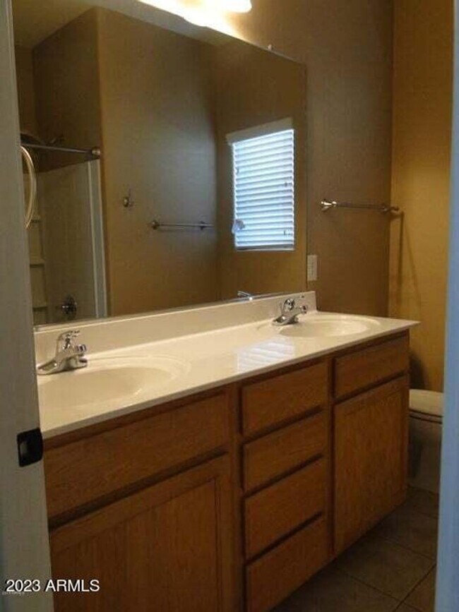 Building Photo - Great Home in Pecan Creek North!