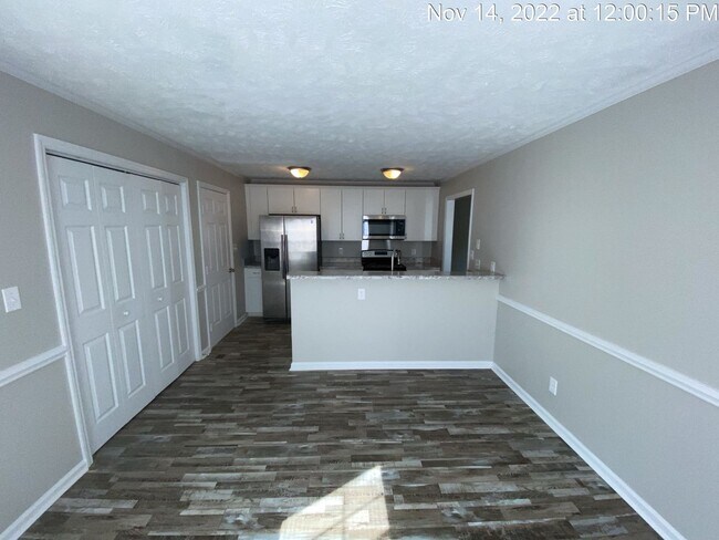 Building Photo - 640 Sugaridge Ln