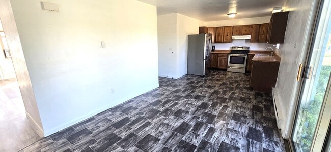 Building Photo - 8200 Ptarmigan Ave
