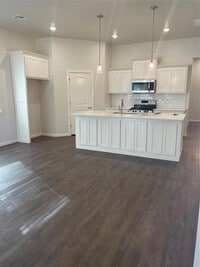 Building Photo - 4526 Enclave Dr
