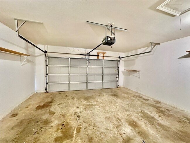 Building Photo - 2846 Eaglecrest Cir