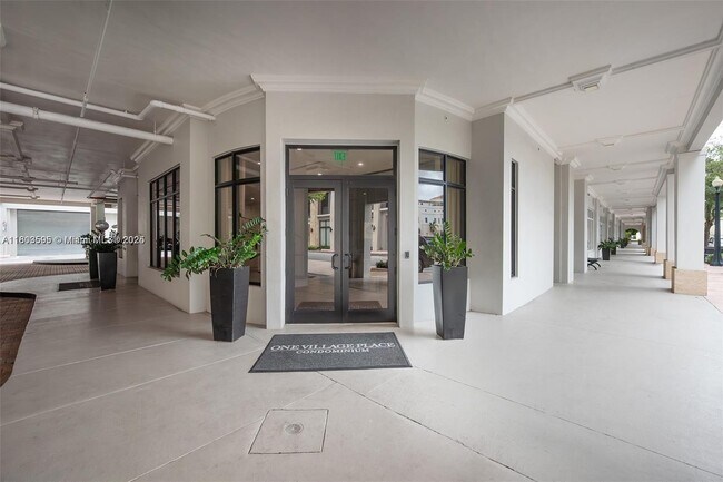 Building Photo - 4100 Salzedo St