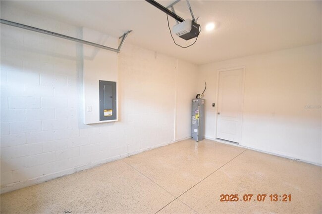 Building Photo - 11418 Cay Spruce Wy