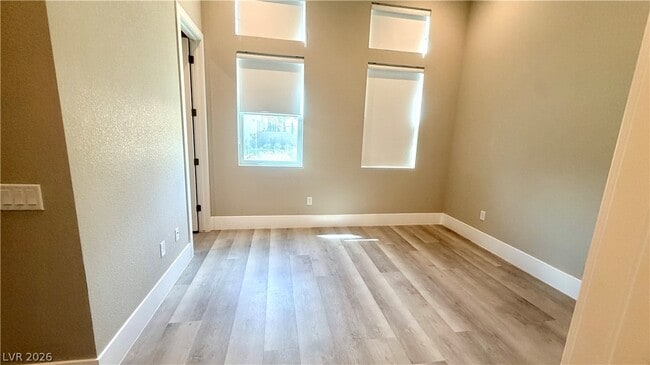 Building Photo - 4680 Outlook Peak St