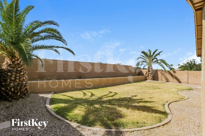 Building Photo - 2155 W Desert Seasons Dr