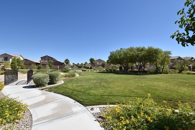 Building Photo - Exceptional Dual Master Residence with Modern Upgrades