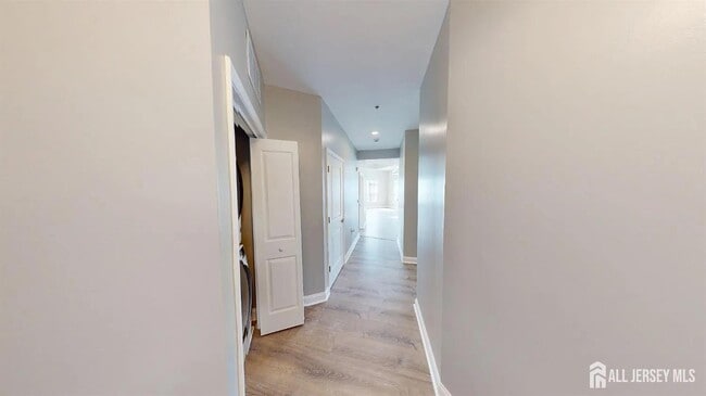 Building Photo - 6403 Fernandez Ct