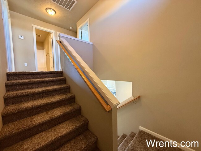 Building Photo - Must See Beautiful Home In Airway Heights 4 bed 2.5 bath!